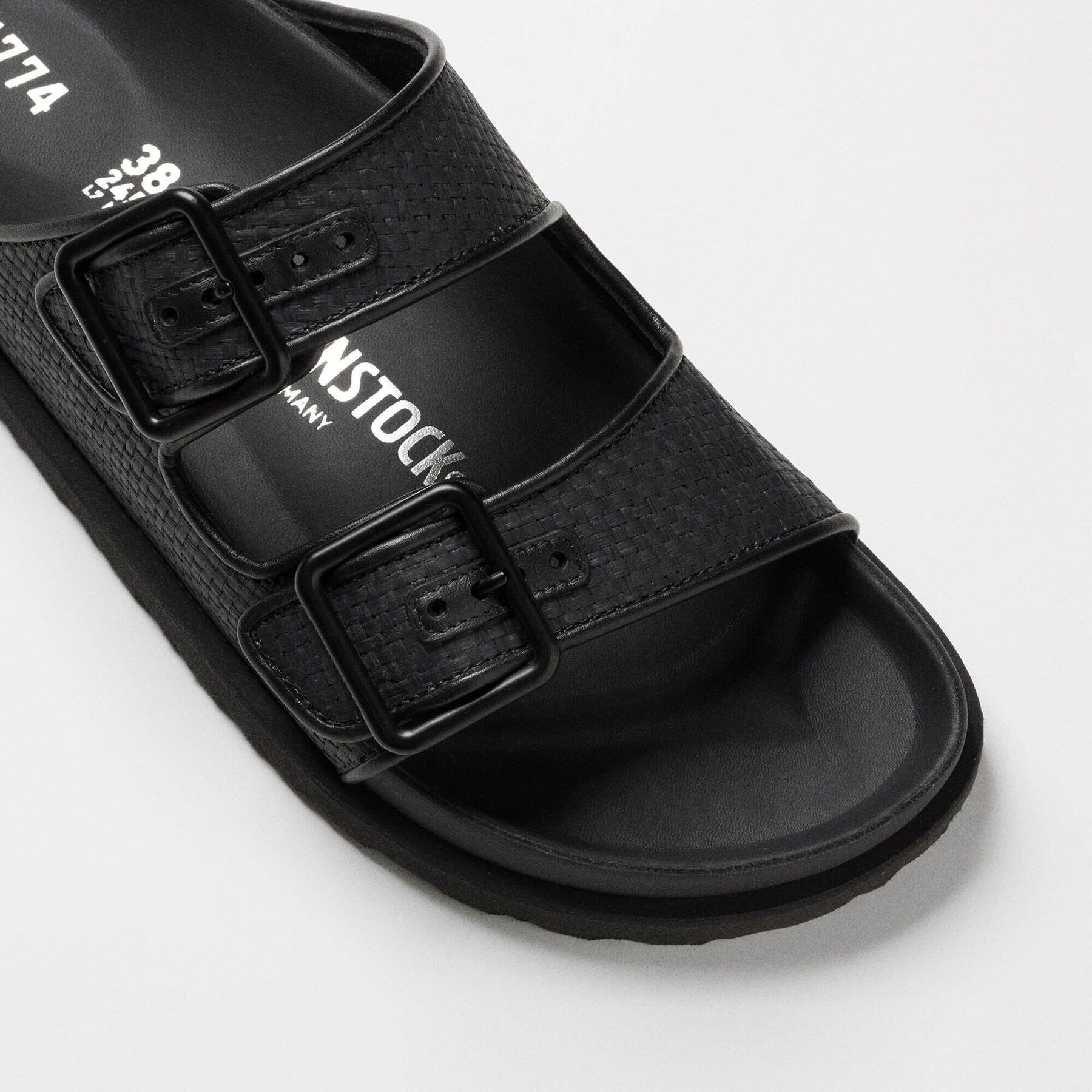 Alternative view of Arizona Raffia Black