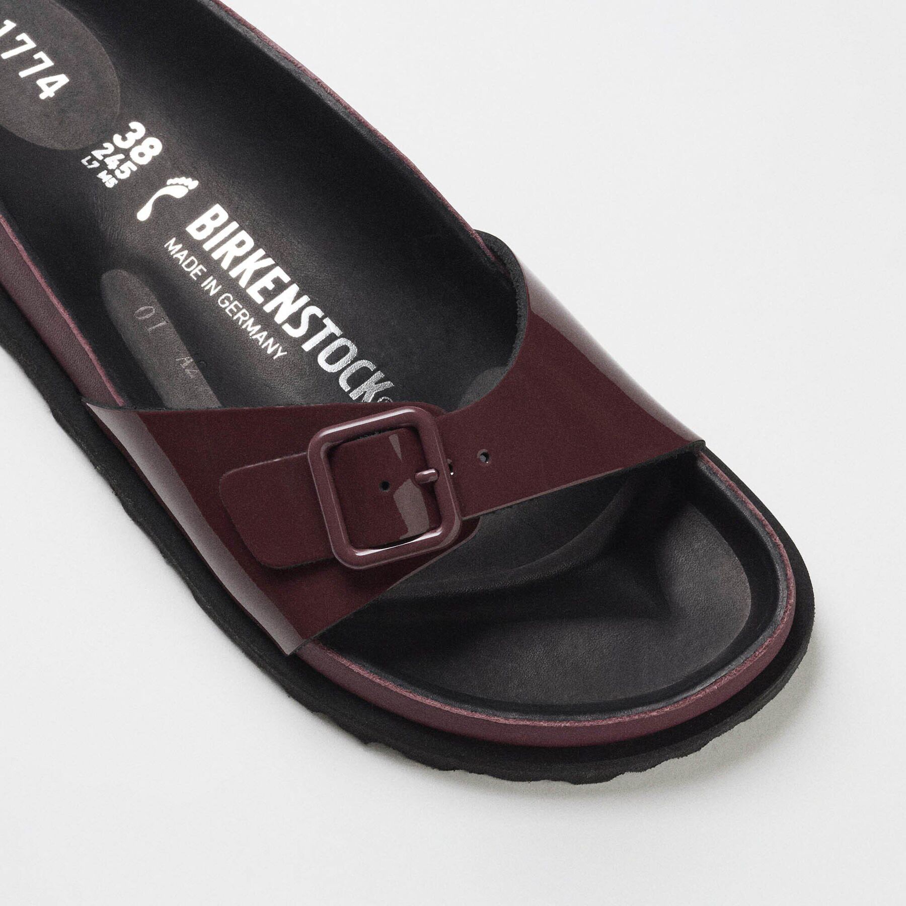 Alternative view of 1774 Madrid Leather Patent Leather Port