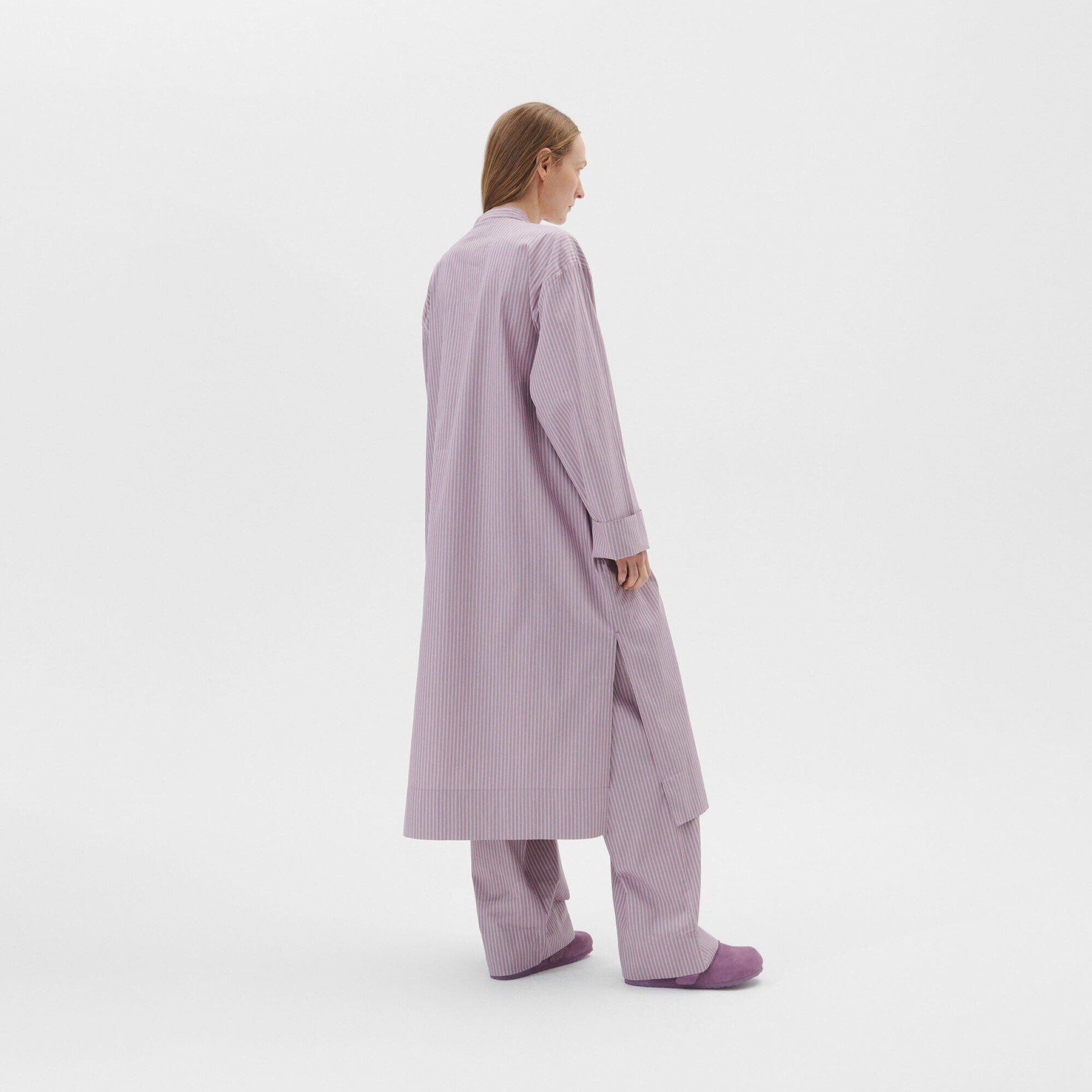 Alternative view of Tekla Kaftan
